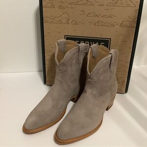 Tecovas The Lucy Suede Boots, Gray, Size 10